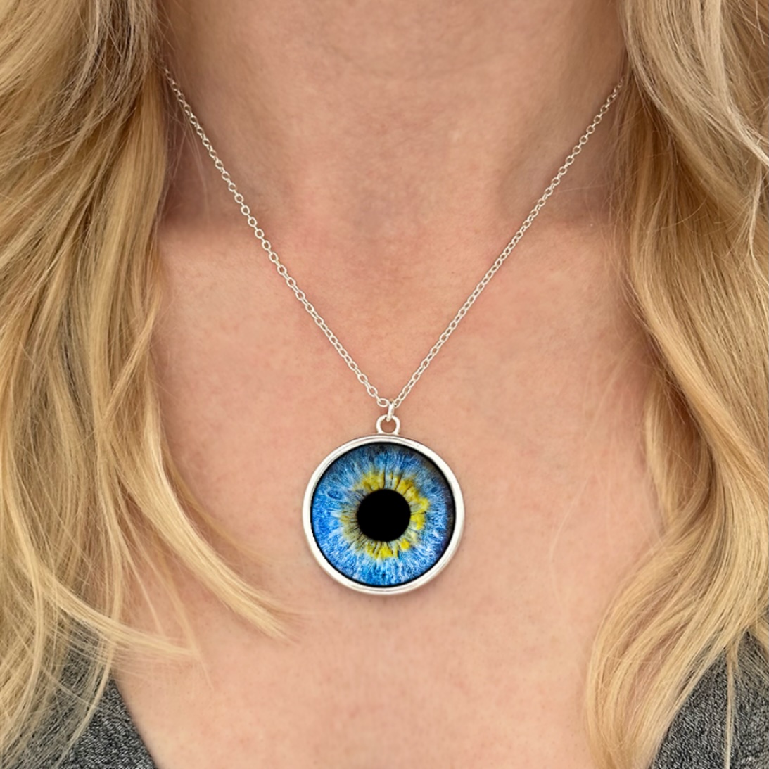 Iris Necklace